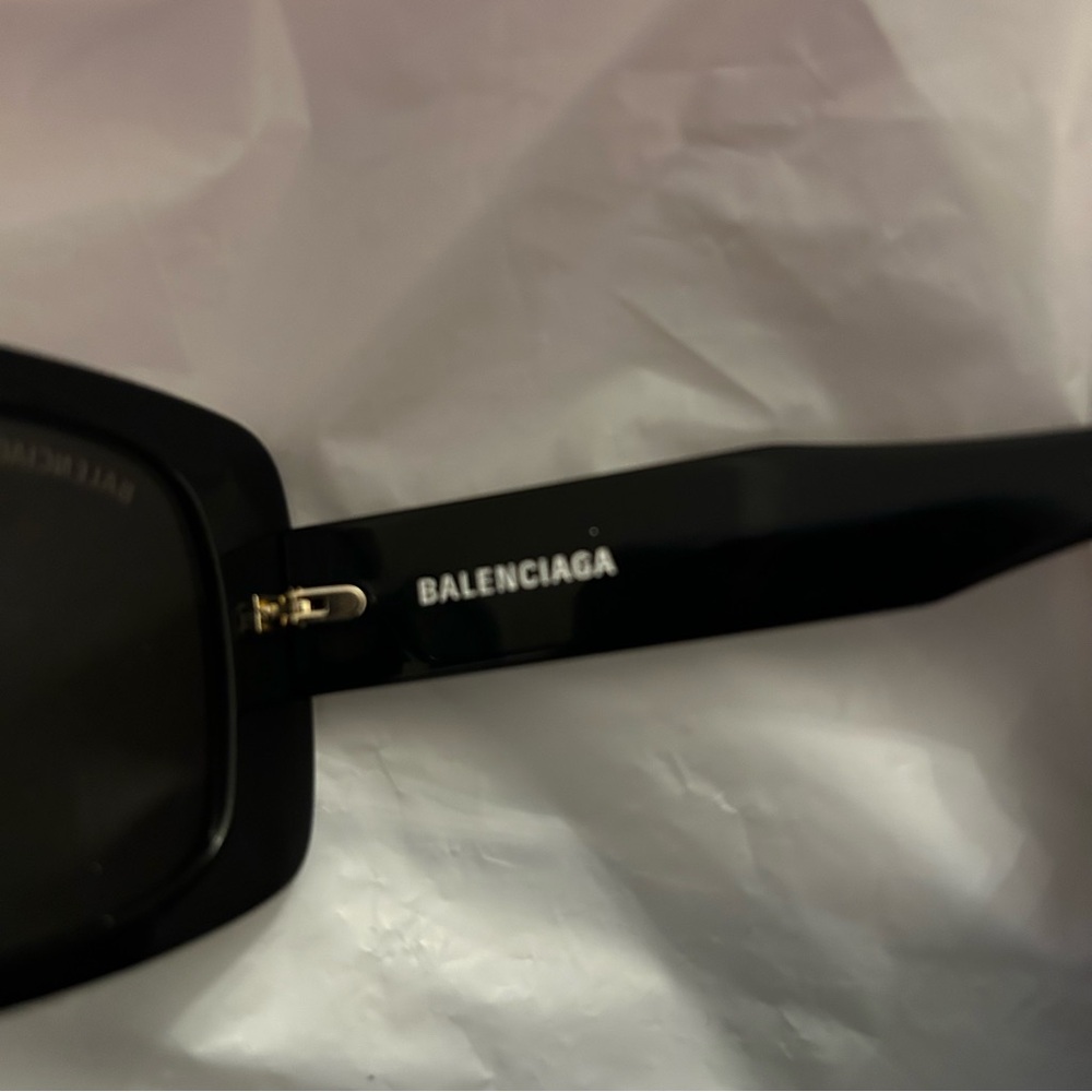 Newest style NEW Balenciaga Sunglasses BB0048S 001 - Picture 6 of 7